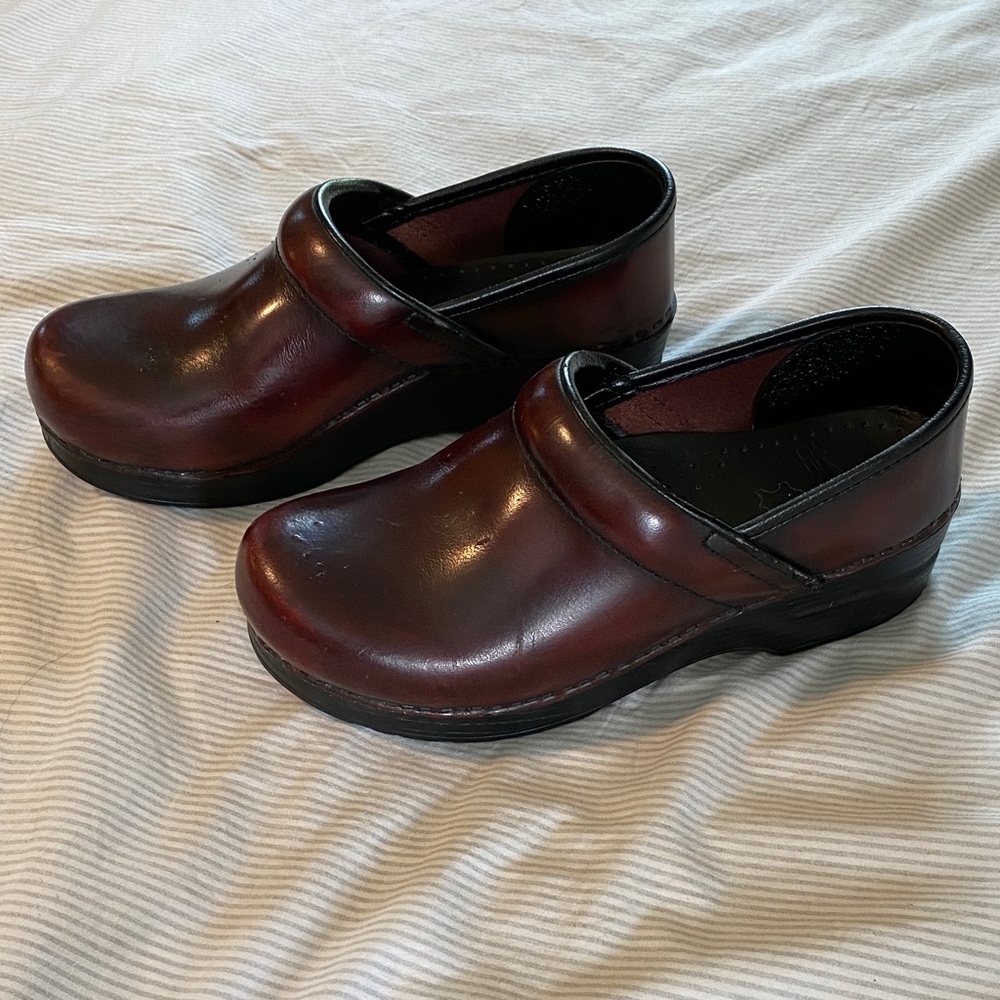 Dansko Professional Cordovan Cabrio  clogs